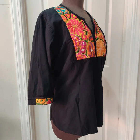 Traditional Mexican Black Blouse with Embroidery Accent - Picture 2 of 7